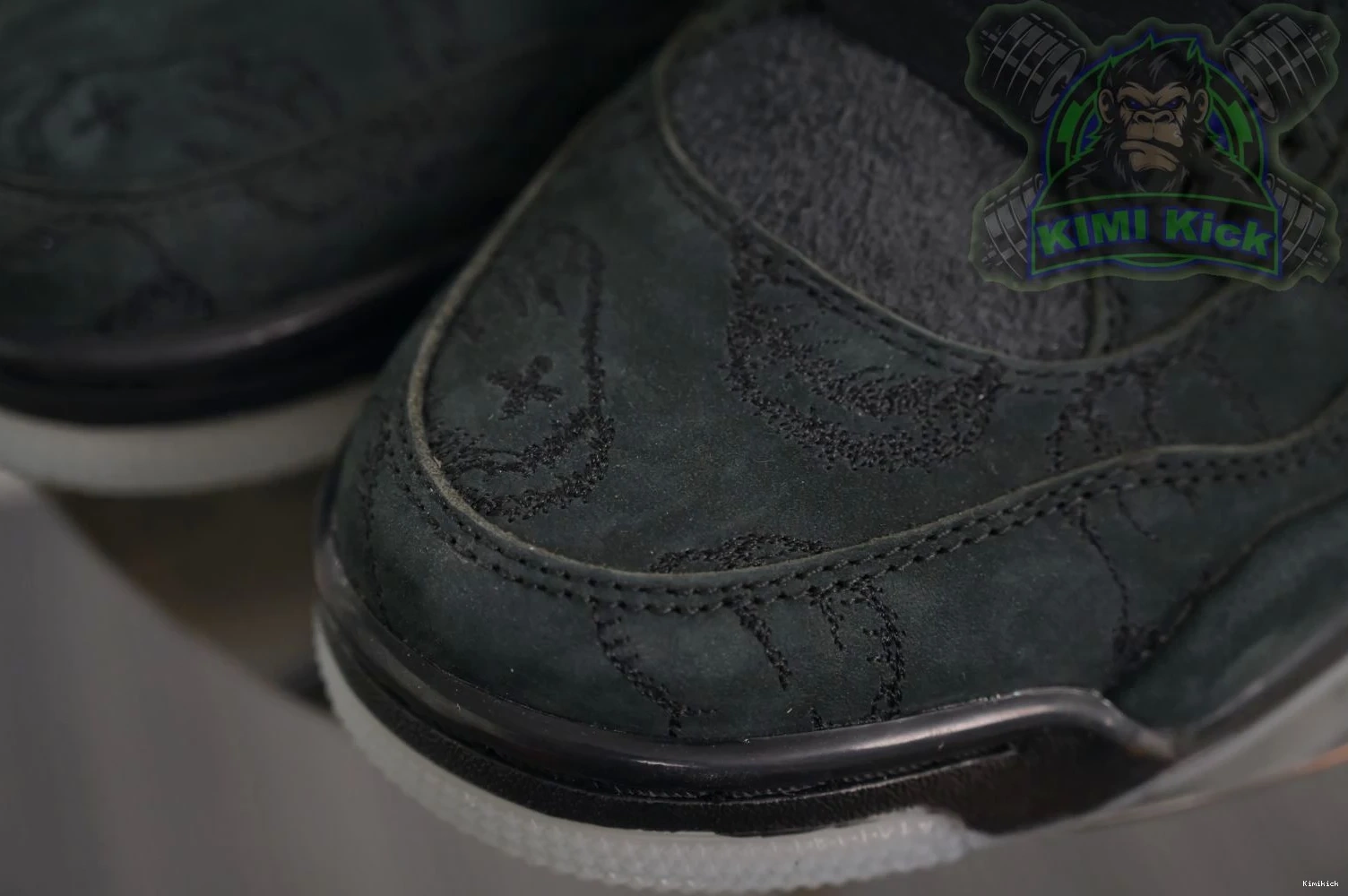 Air Jordan black StreetReady Kimikick kaws 4 1905 Jordan 0528